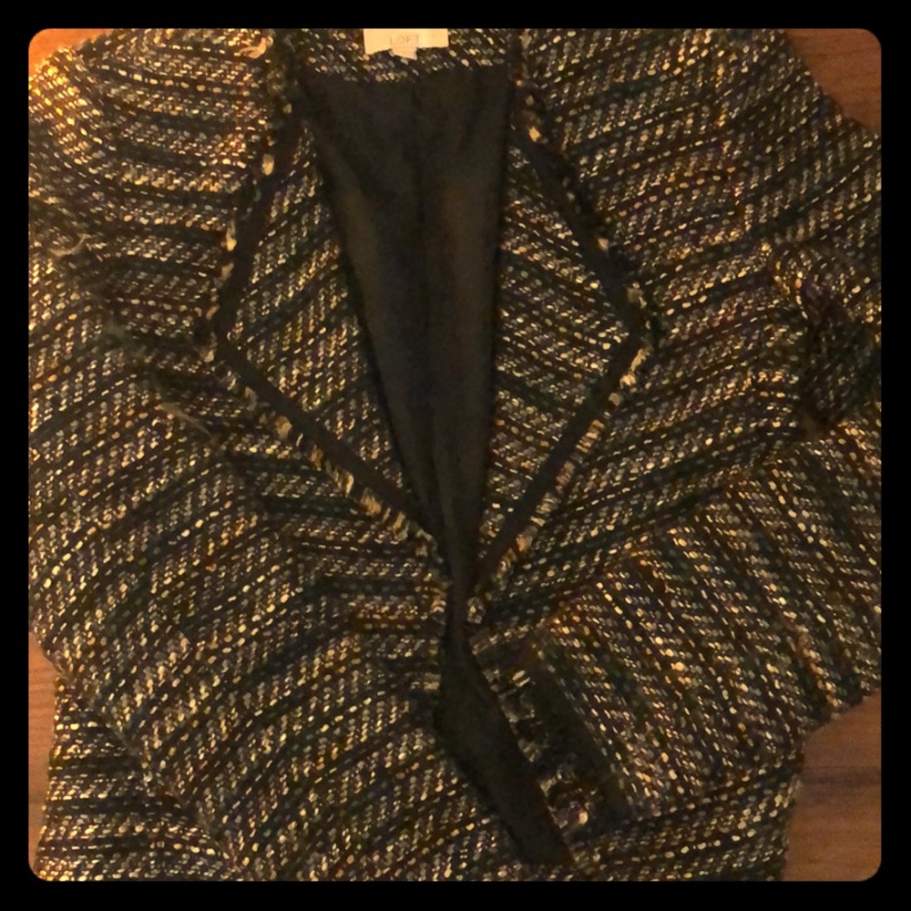 CLOSET CLOSING. MAKE OFFER. Loft sz 2 tweed blazer